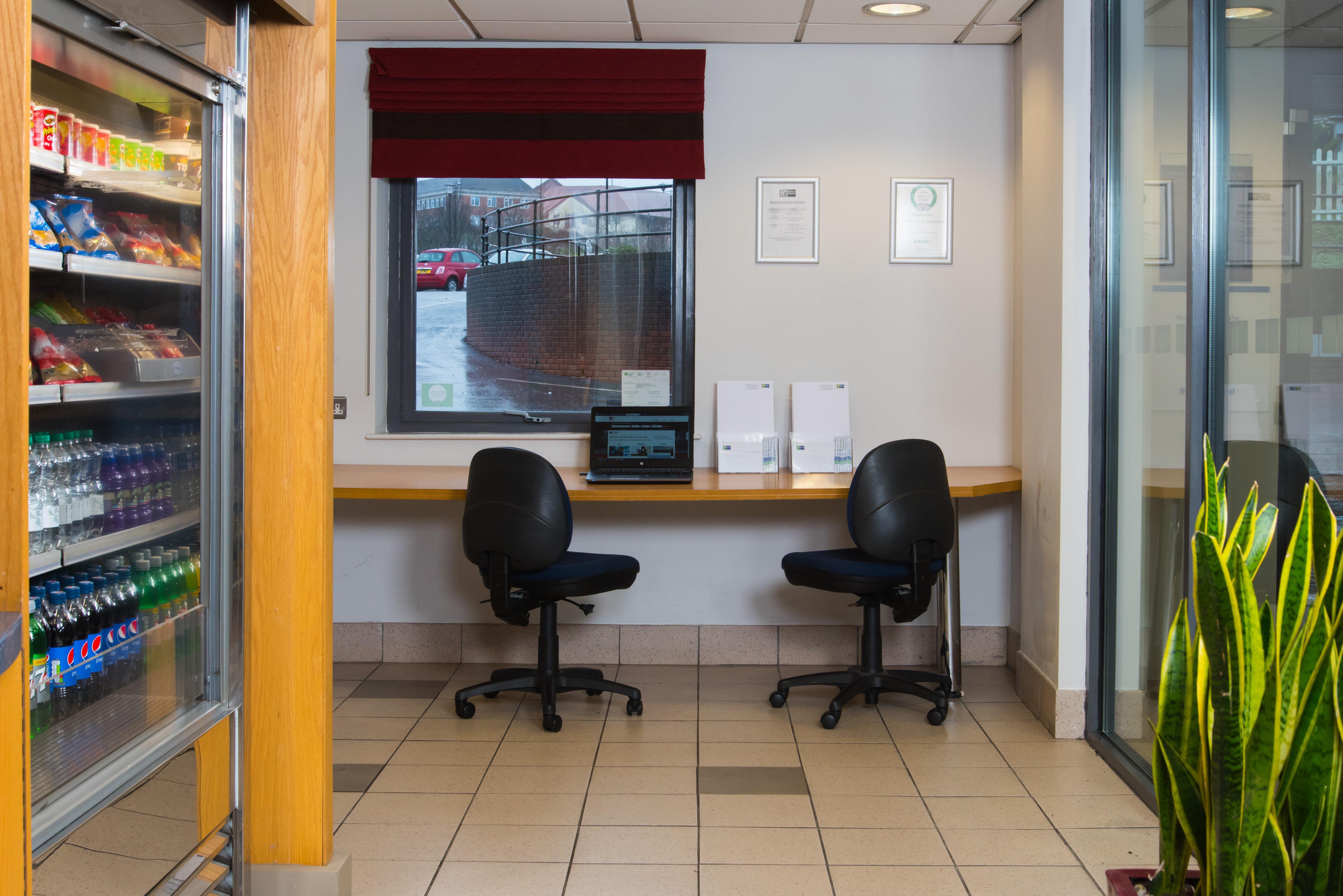 Holiday Inn Express Swansea East By Ihg Exteriér fotografie
