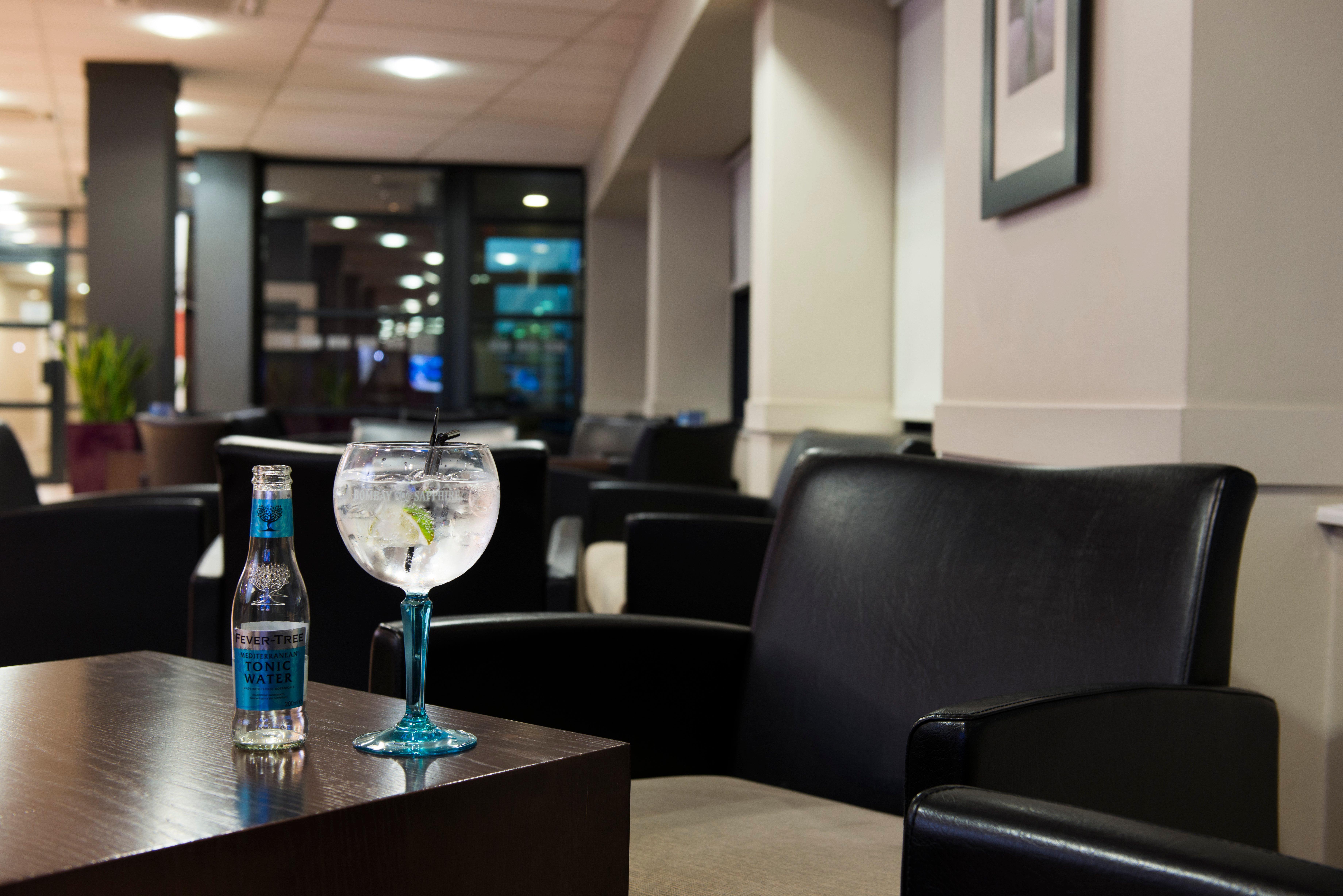 Holiday Inn Express Swansea East By Ihg Exteriér fotografie