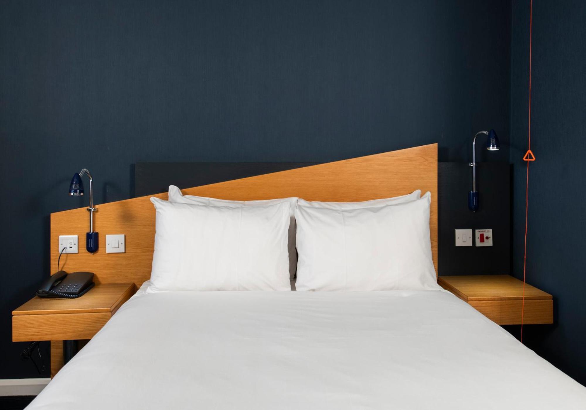Holiday Inn Express Swansea East By Ihg Exteriér fotografie