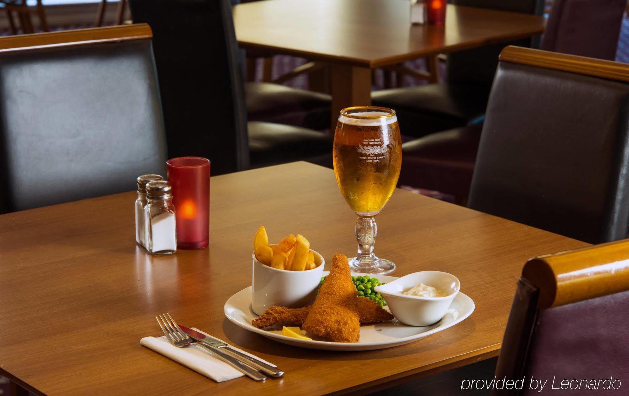 Holiday Inn Express Swansea East By Ihg Exteriér fotografie